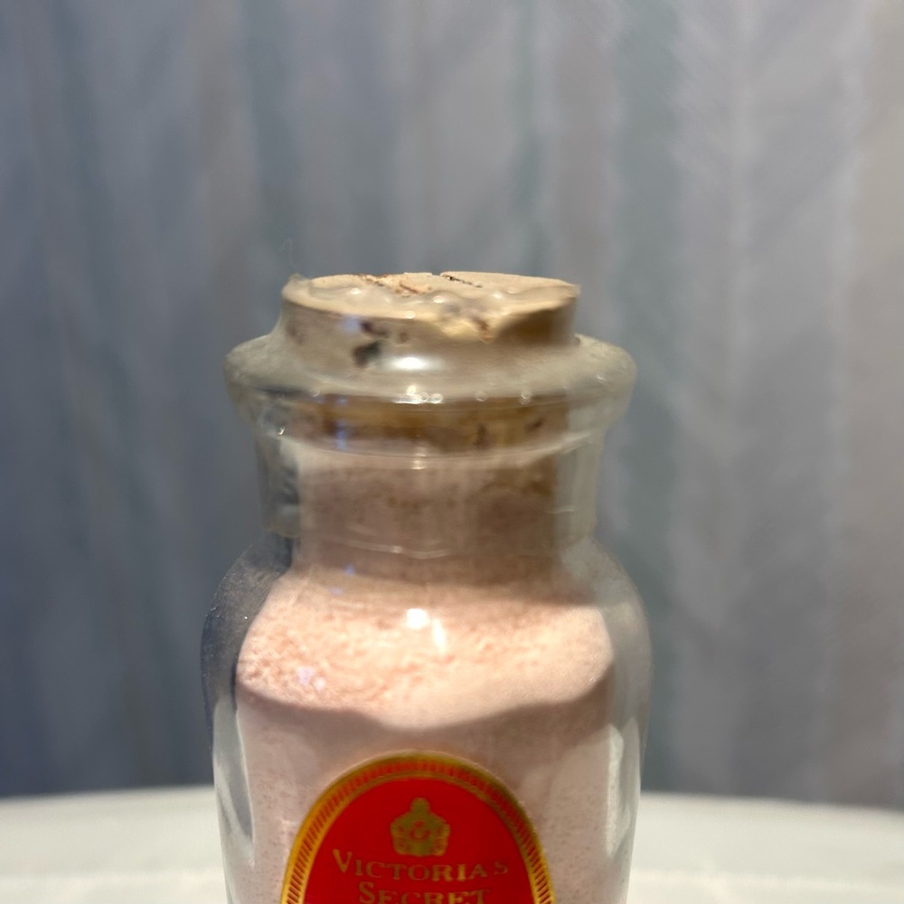 ClosetClearoutSale🤑Victoria's Secret ROSE Wild English Garden Fragrant Milk Bath - Picture 5 of 6